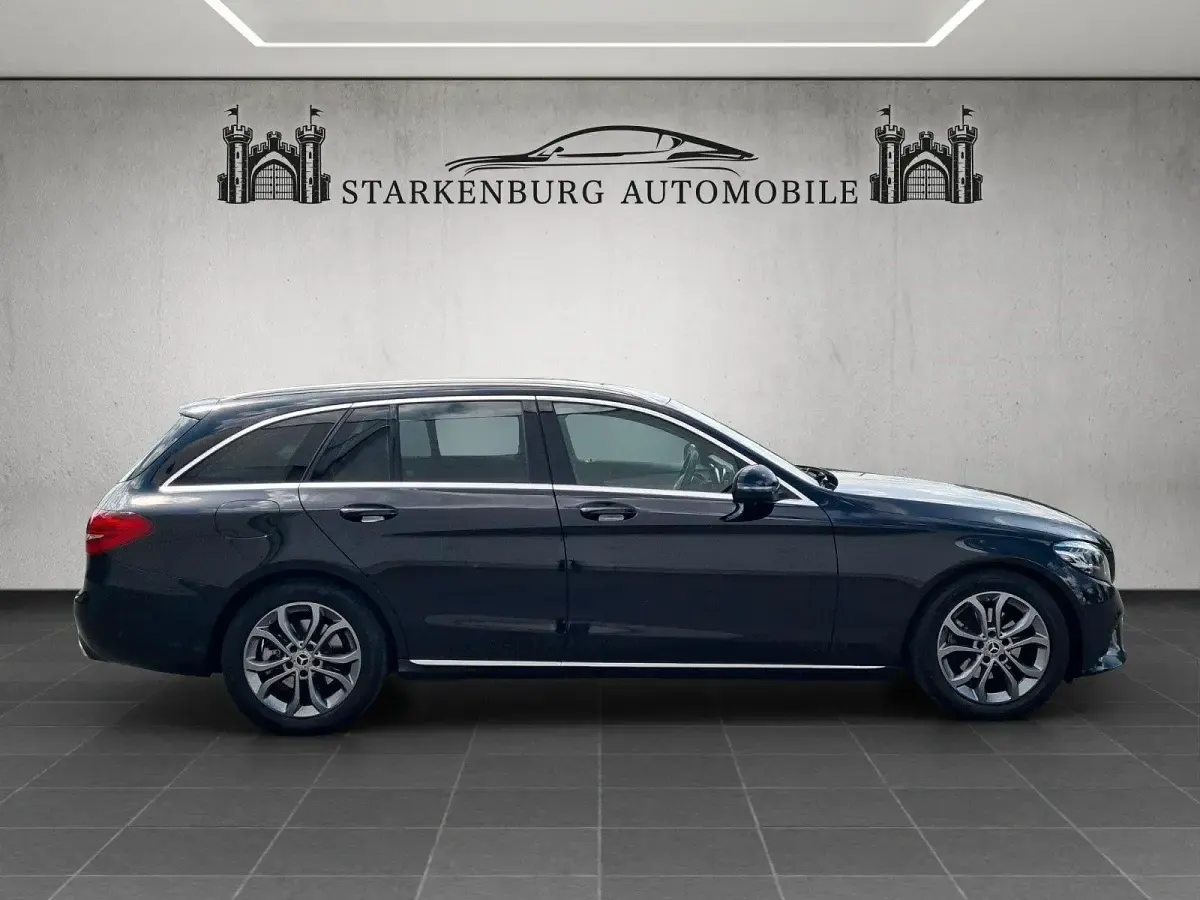 Gebraucht Mercedes C200 Avantgarde 150 PS (110 kW) 2018 Schwarz Kombi