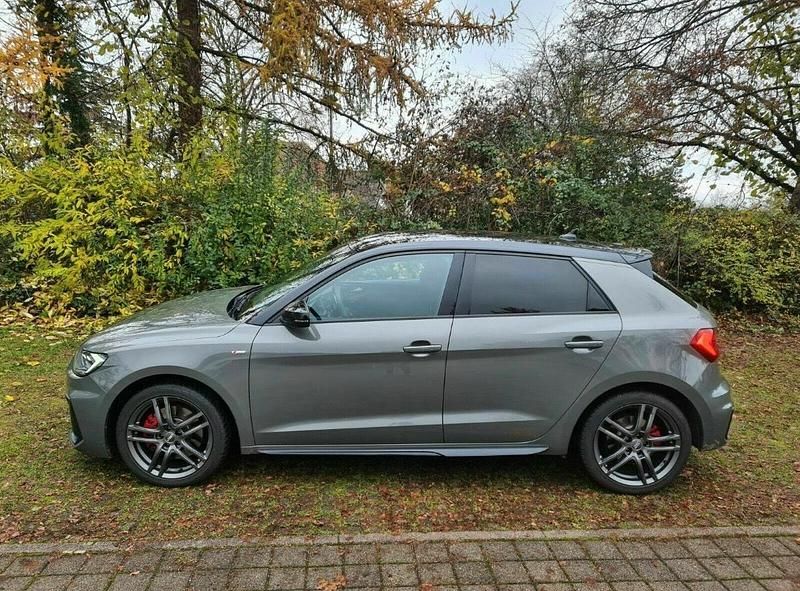 Gebraucht Audi A1 Sport 200 PS (147 kW) 2019 Grau SUV