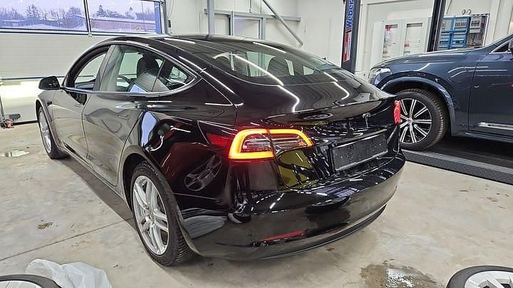 Gebraucht Tesla Model 3 RWD 239 kW (325 PS) 2022 Schwarz Limousine