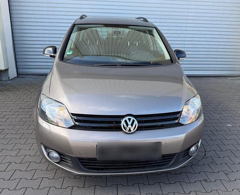 Gebraucht VW Golf VII Match 105 PS (77 kW) 2012 Limousine