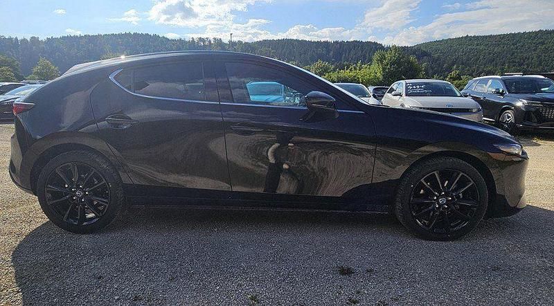 Neu Mazda 3 Exclusive-Line 186 PS (136 kW) 2025 Jet black Limousine
