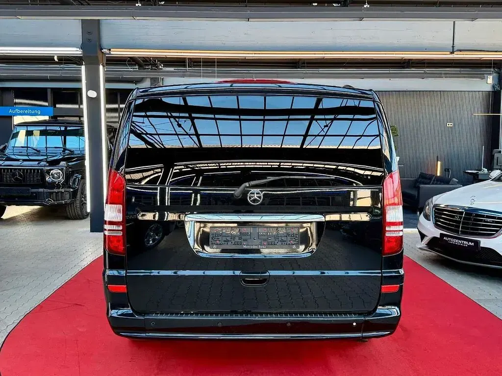 Gebraucht Mercedes Viano 224 PS (164 kW) 2012 Schwarz Van / Kleinbus