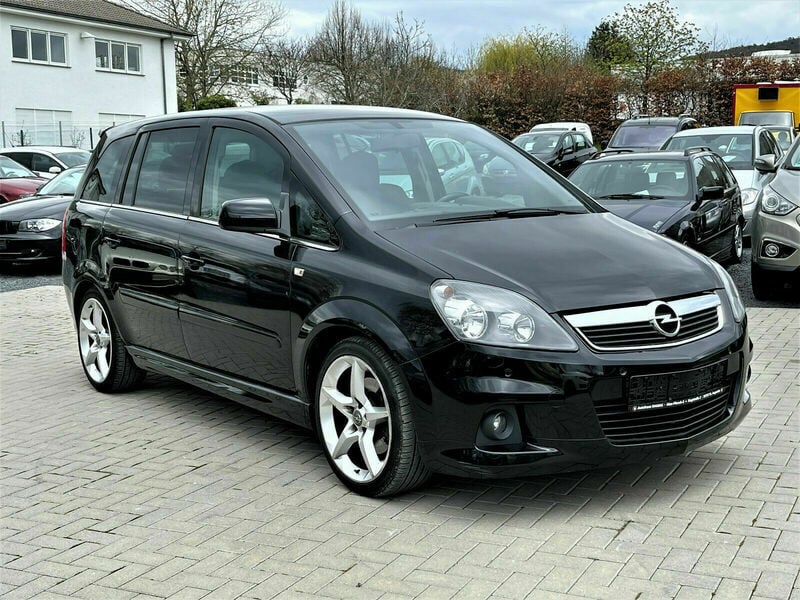 Verkauft Opel Zafira B Sport*OPC-LINE*., gebraucht 2010, 99.900 km in Hennef