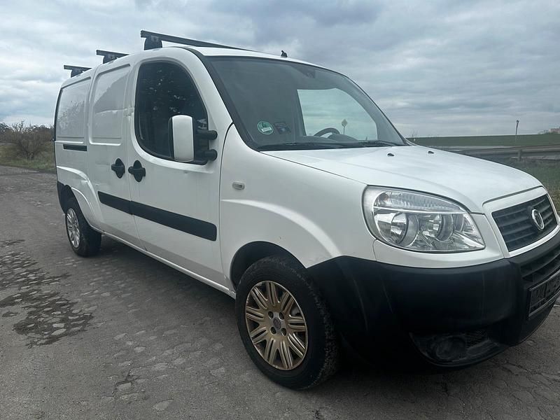 Gebraucht Fiat Doblò 85 PS (62 kW) 2008 Weiß Van / Kleinbus