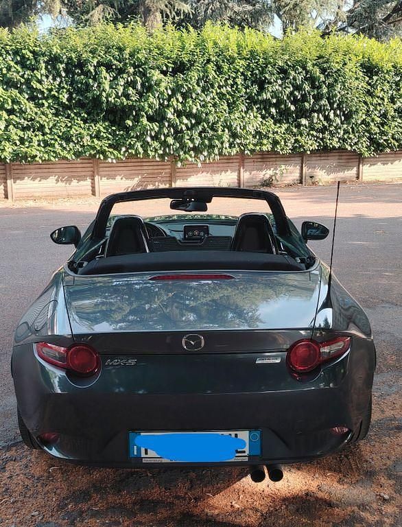 Gebraucht Mazda MX5 Exclusive-Line 160 PS (117 kW) 2015 Schwarz Cabrio