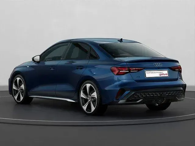 Gebraucht Audi A3 Comfort 150 PS (110 kW) 2025 Blau Limousine