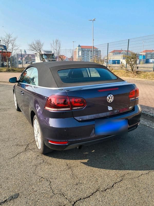Gebraucht VW Golf Cabriolet 105 PS (77 kW) 2012 Violet Cabrio