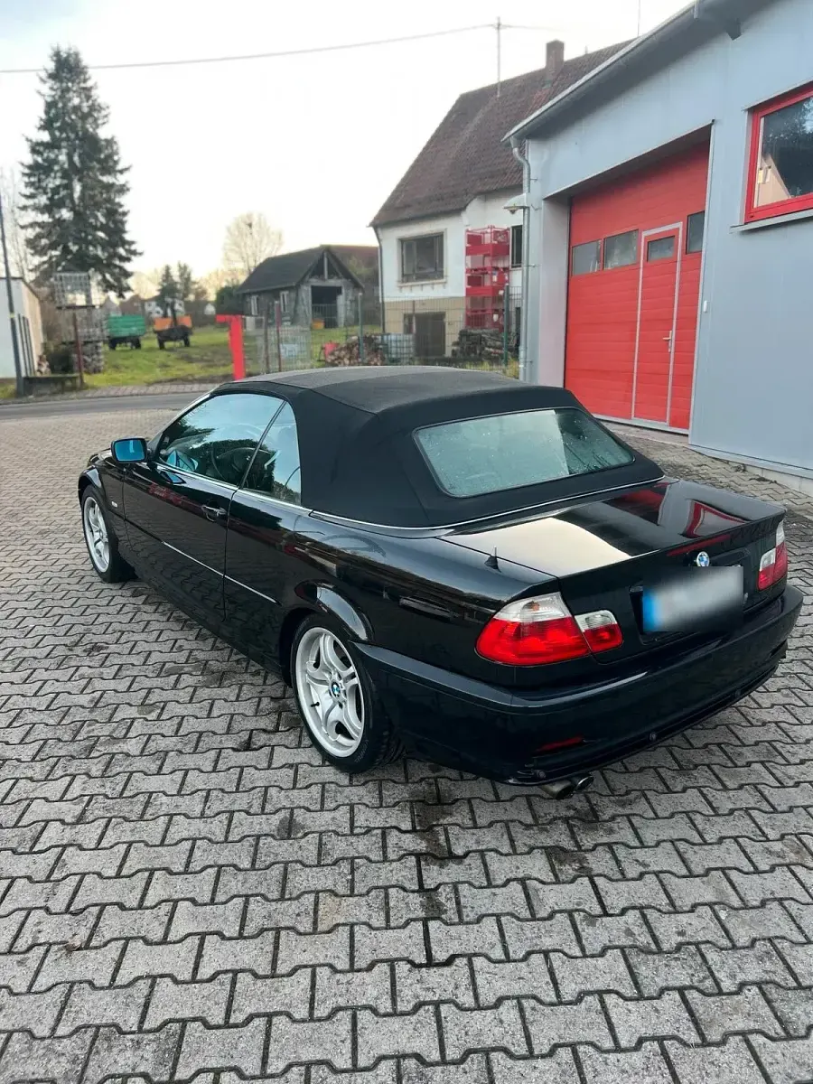 Occasion BMW 330 Cabriolet 231 ch (169 kW) 2001 Noir Cabriolet