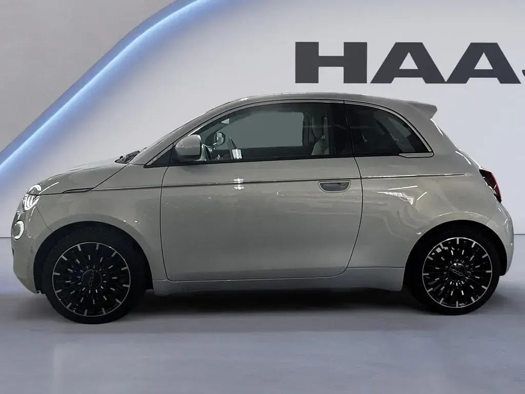 Gebraucht Fiat 500e La Prima 86 kW (118 PS) 2025 Celestial blau Limousine