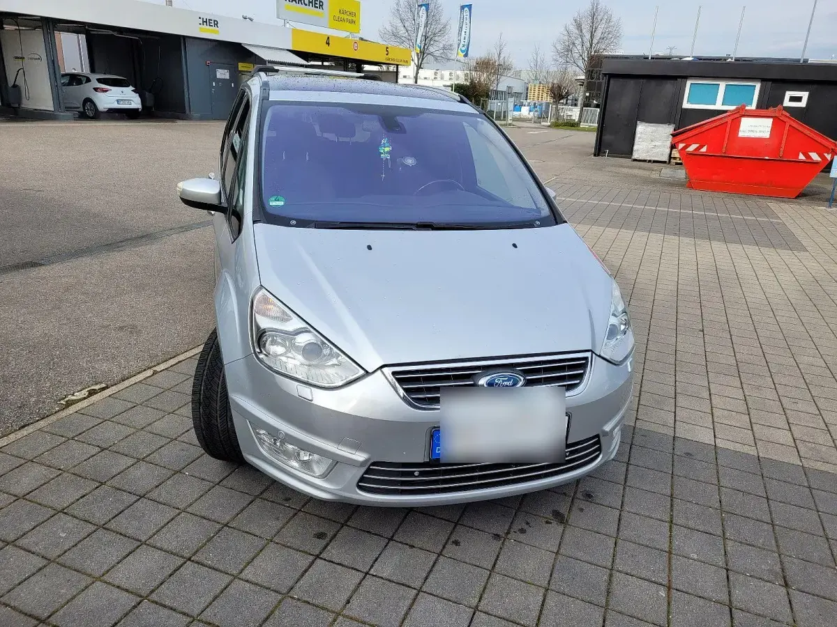 Gebraucht Ford Galaxy Titanium 203 PS (149 kW) 2010 Silber Van / Kleinbus