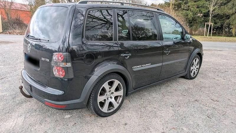 Gebraucht VW Touran Cross 140 PS (102 kW) 2008 Schwarz Van / Kleinbus