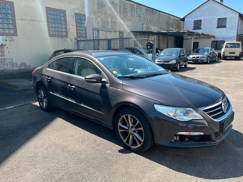 Braun Gebraucht 2008 VW CC Sportline Limousine | 3.400 € - Bild 1/4