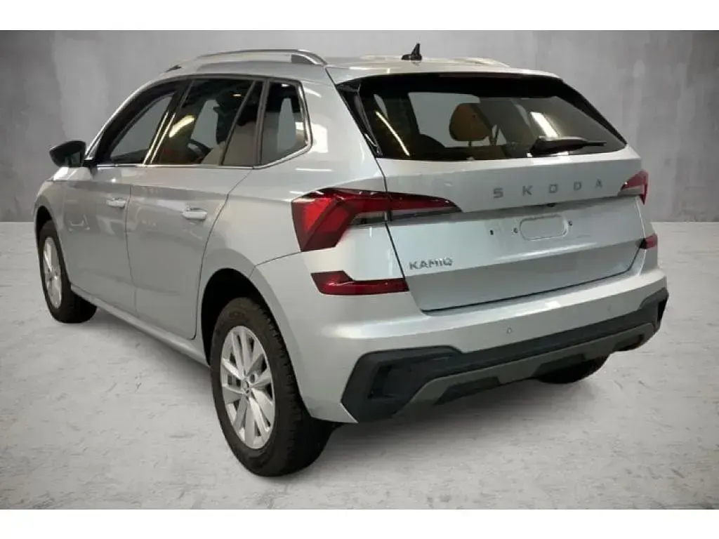 Gebraucht Skoda Kamiq Selection 116 PS (85 kW) 2025 Brillantsilber (metallic) SUV