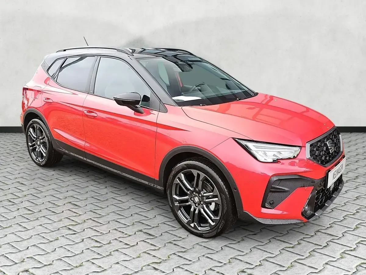 Neu Seat Arona FR 150 PS (110 kW) 2026 Liminal rot/dach schwarz SUV