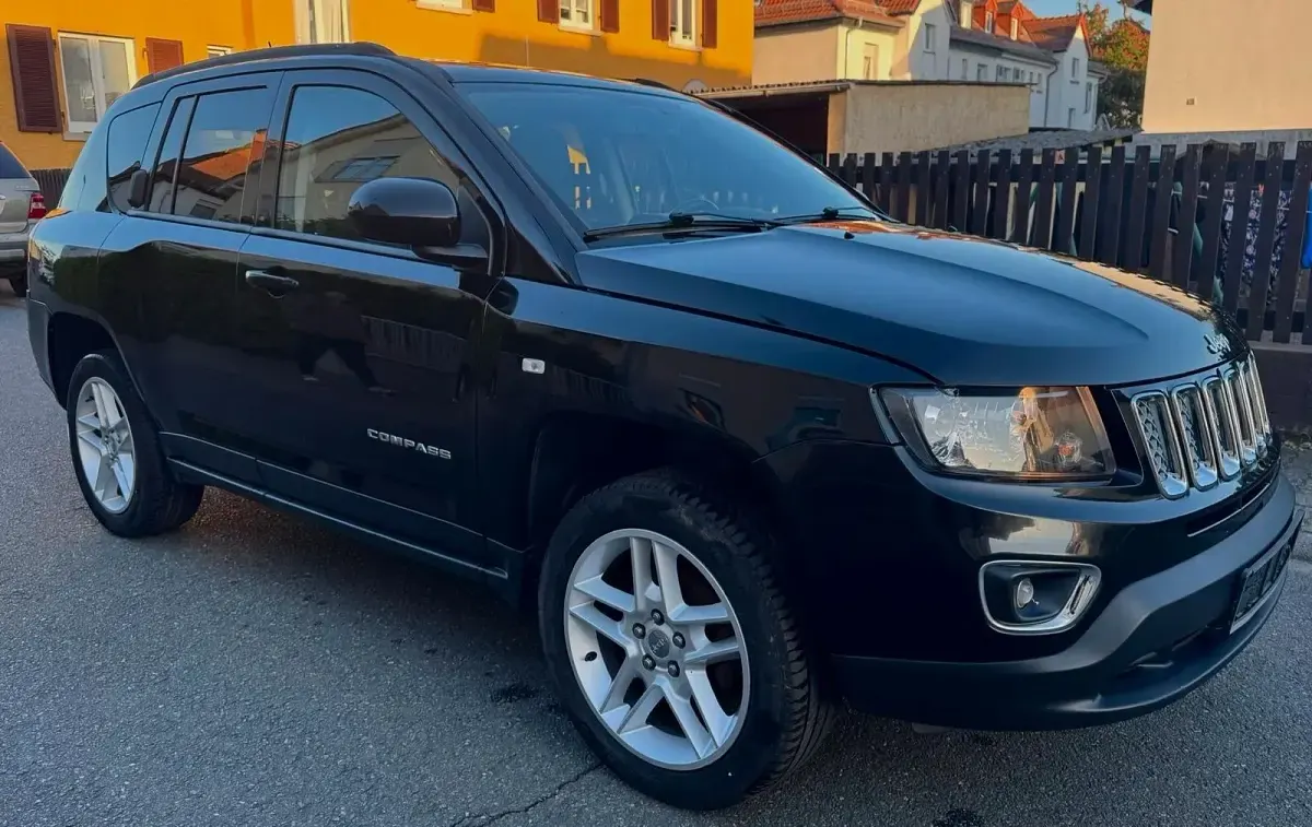 Usata Jeep Compass 163 CV (119 kW) 2013 Nero SUV