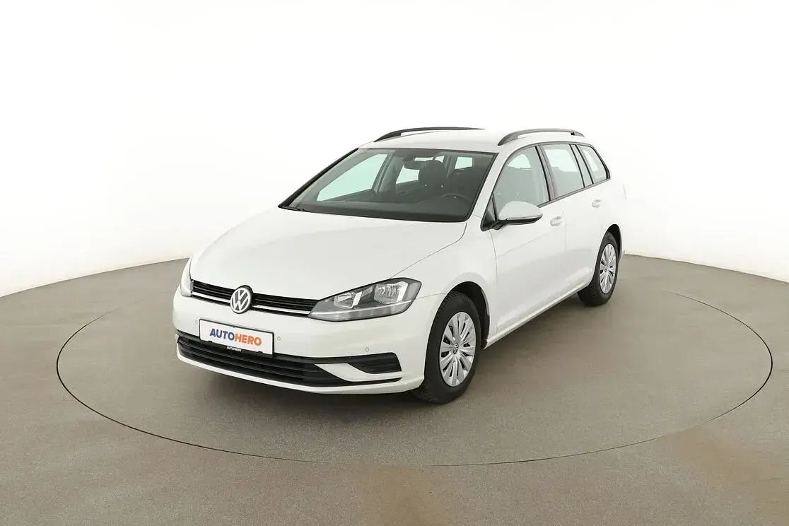 Gebraucht VW Golf VII Trendline 110 PS (80 kW) 2018 Kombi