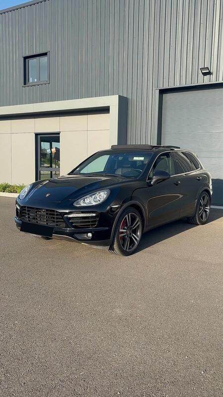 Schwarz Gebraucht 2011 Porsche Cayenne Turbo SUV | 29.500 € (Superpreis) - Bild 1/4