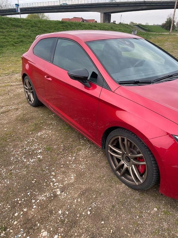 Gebraucht Seat Leon CUPRA 300 PS (220 kW) 2018 Rot Limousine