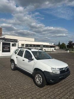Weiß Gebraucht 2013 Dacia Duster Ice SUV | 4.800 € (Guter Preis) - Bild 1/4