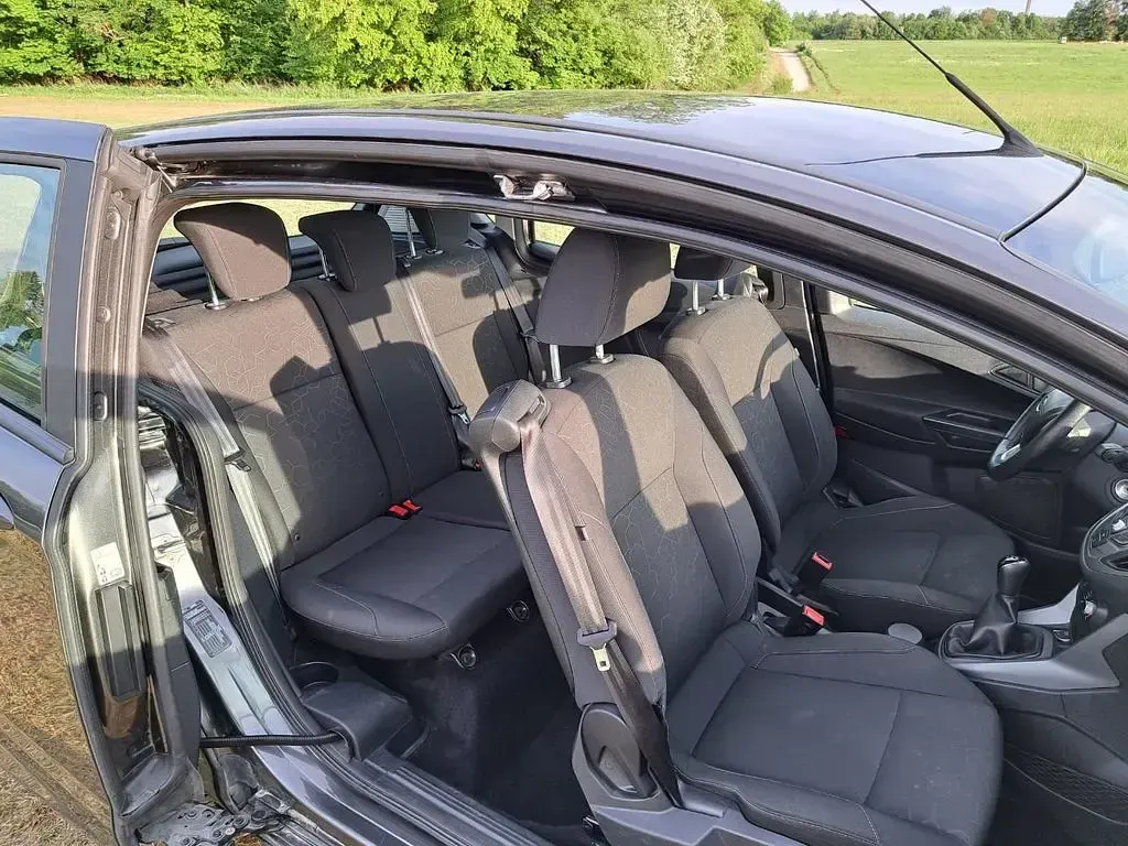 Gebraucht Ford B-MAX Colourline 101 PS (74 kW) 2017 Grau Van / Kleinbus