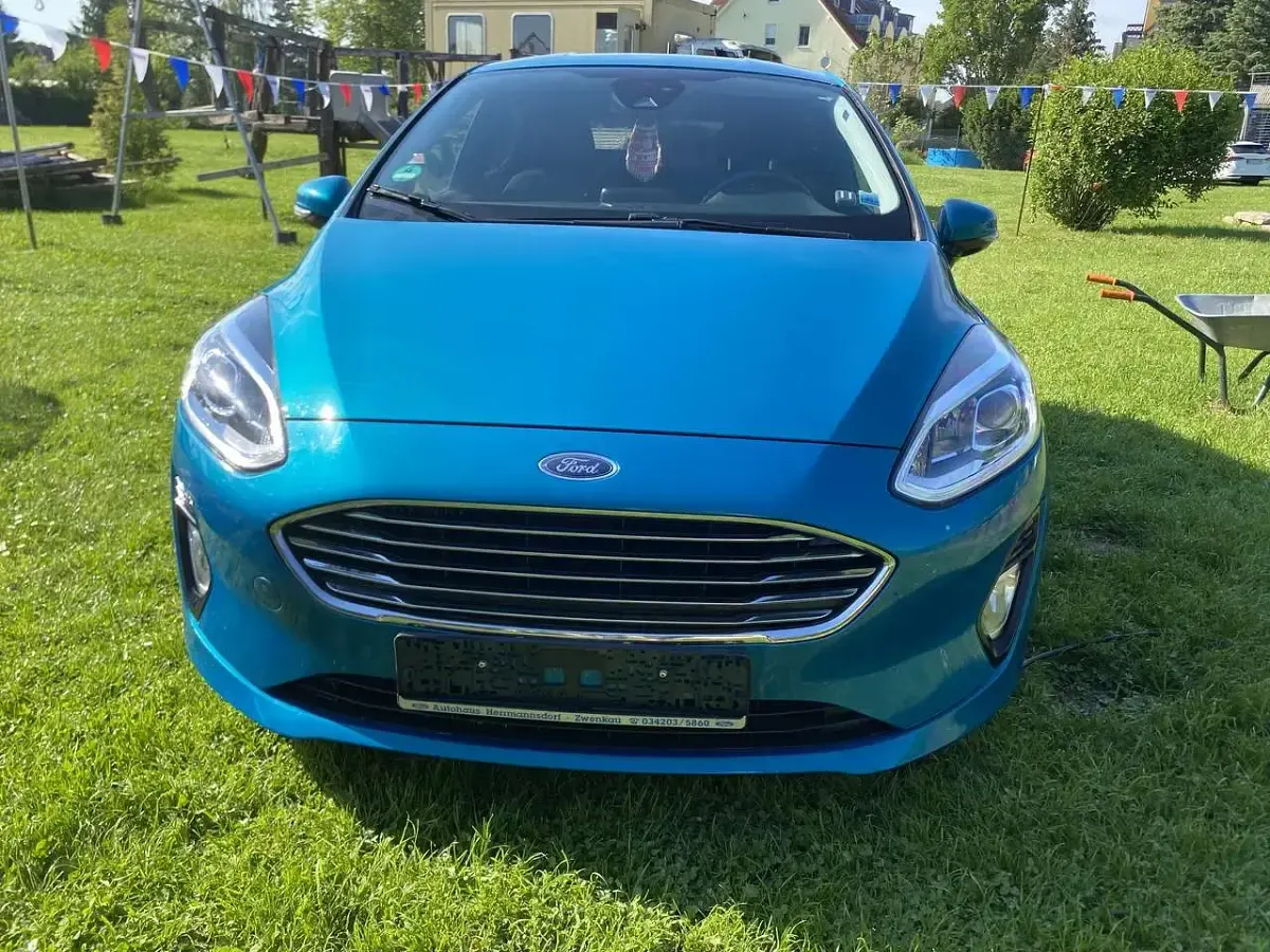 Gebraucht Ford Fiesta Titanium 125 PS (91 kW) 2018 Blau Limousine