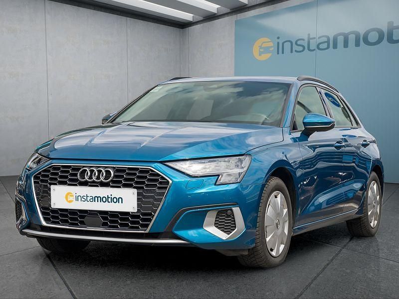 Blau Gebraucht 2021 Audi A3 Sportback Limousine | 22.599 € (Guter Preis) - Bild 1/4