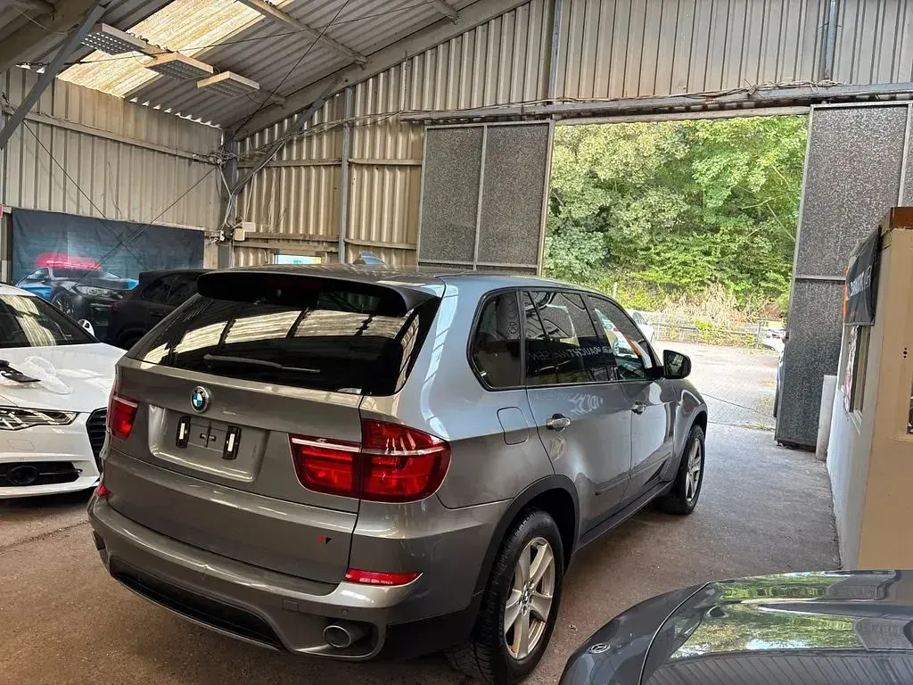 Gebraucht BMW X5 Sport Line 306 PS (225 kW) 2013 Grau SUV