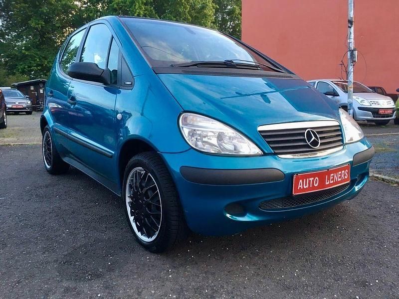 Blau Gebraucht 2001 Mercedes A160 Classic Van / Kleinbus | 3.999 € - Bild 1/4