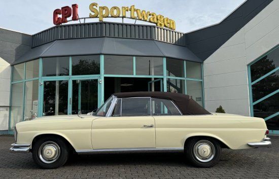 Cremeweiß Gebraucht 1967 Mercedes W111 SE Cabrio | 135.000 € - Bild 1/4