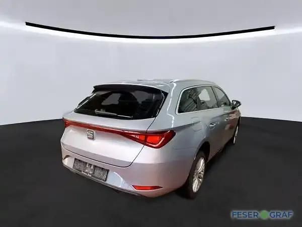 Używany Seat Leon 204 KM (150 kW) 2022 Srebrny Kombi