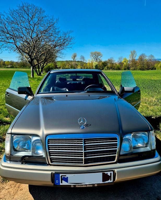 Gebraucht Mercedes E320 220 PS (161 kW) 1994 Braun Coupé