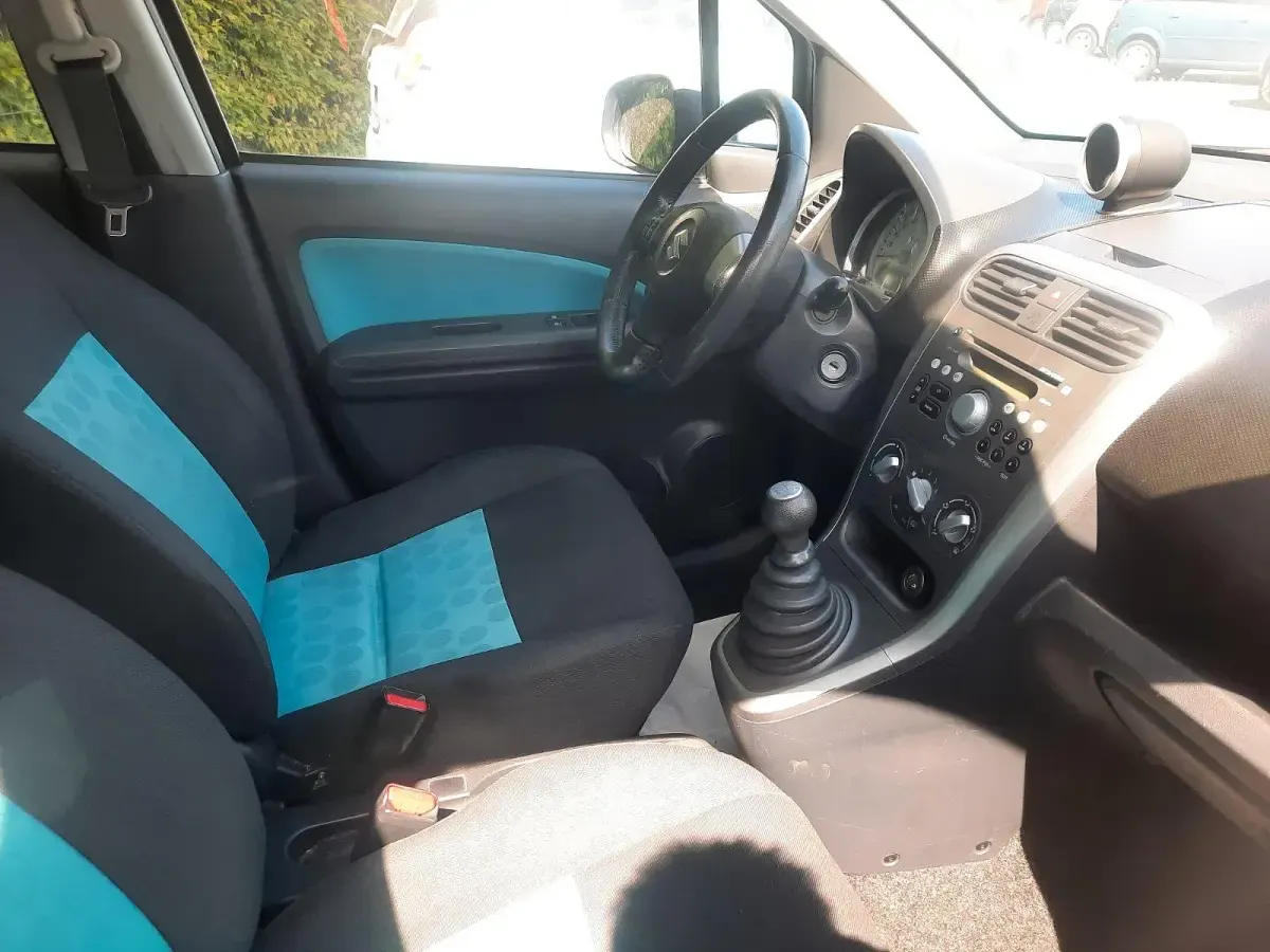 Gebraucht Suzuki Splash 65 PS (47 kW) 2009 Blau Kleinwagen