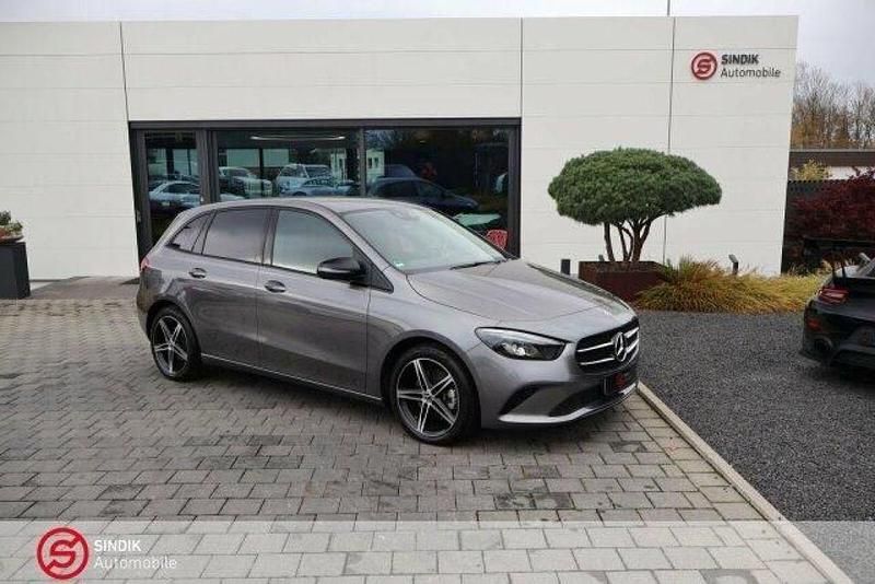 Gebraucht Mercedes B220 Progressive 190 PS (139 kW) 2022 Mountaingrau  met. Van / Kleinbus
