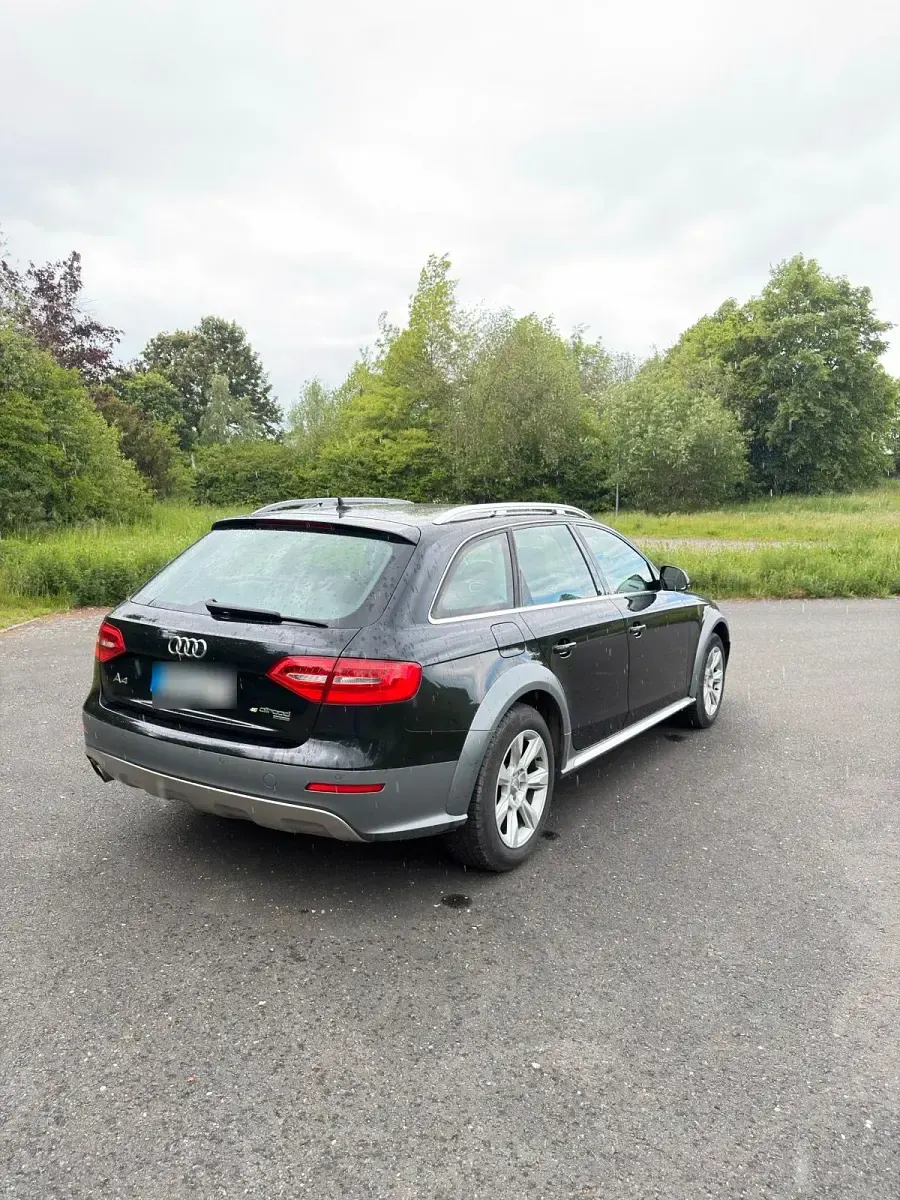 Gebraucht Audi A4 Allroad S-Line 177 PS (130 kW) 2015 Schwarz Kombi