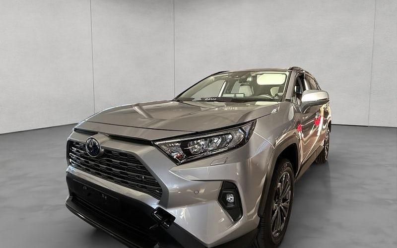 Neu Toyota RAV4 Hybrid 218 PS (160 kW) 2025 Silber SUV