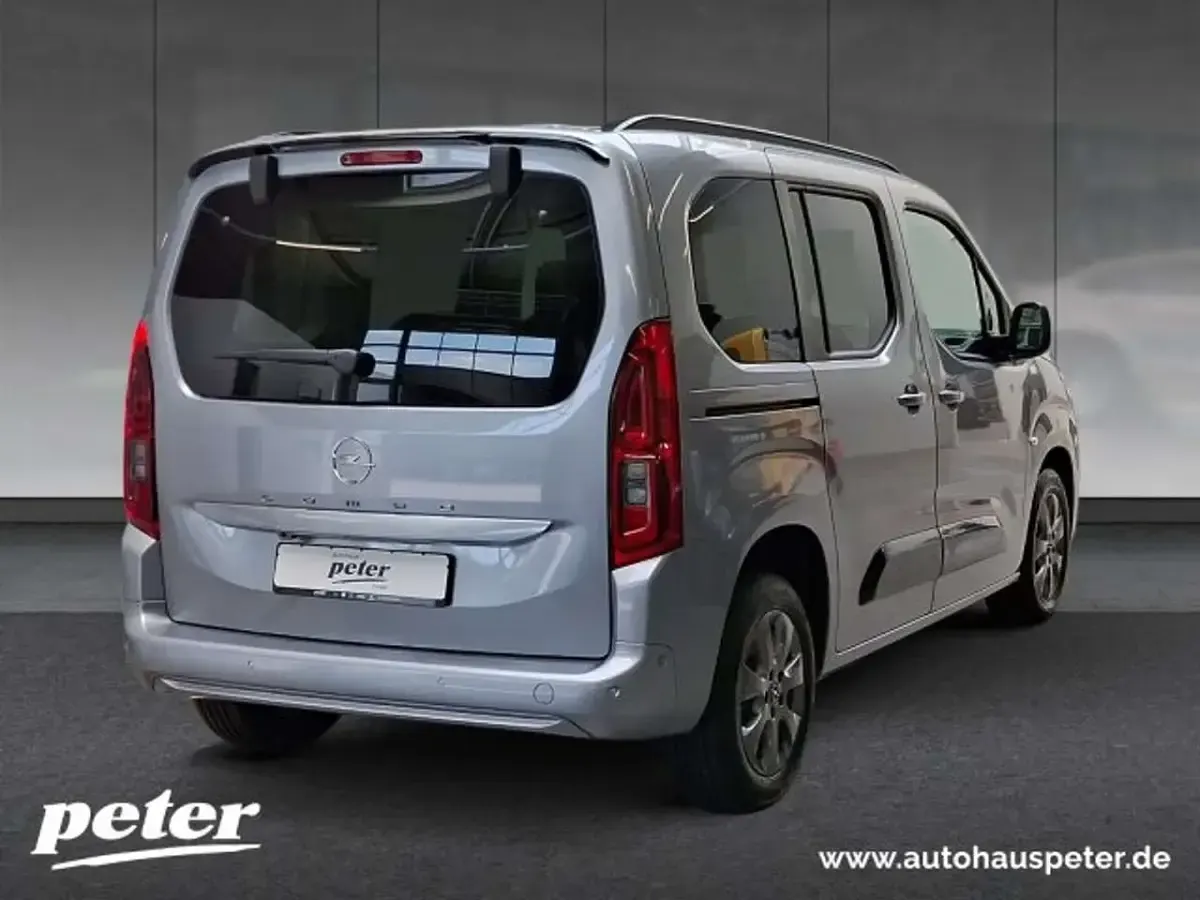 Occasion Opel Combo Life 131 ch (96 kW) 2024 Gris Monospace