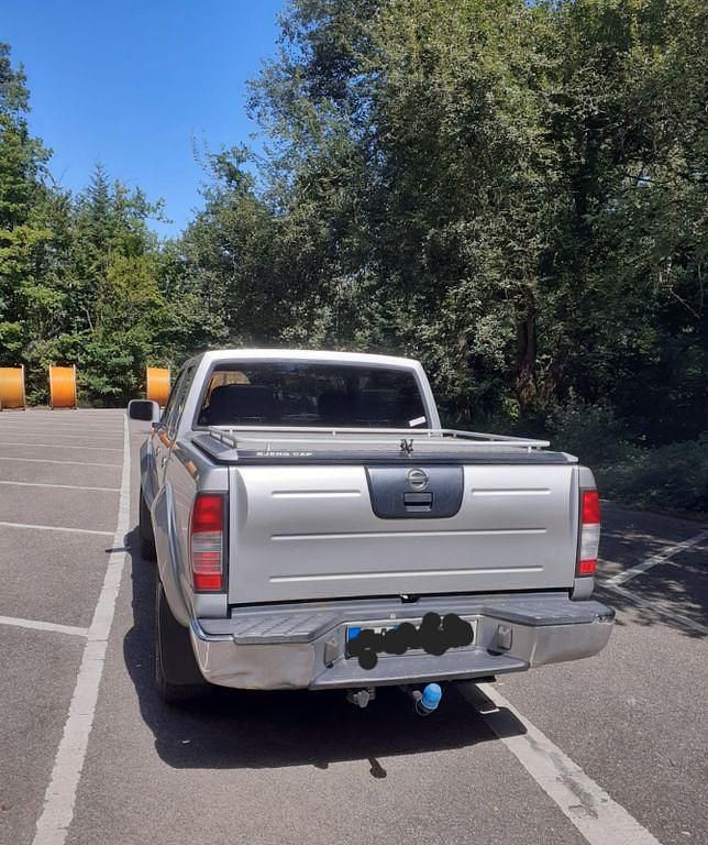 Gebraucht Nissan Navara 133 PS (97 kW) 2004 Silber Abholung