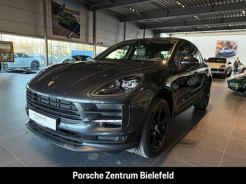 Gebraucht Porsche Macan 245 PS (180 kW) 2019 Vulkangraumetallic SUV