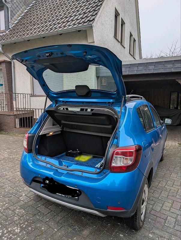 Gebraucht Dacia Sandero Stepway 90 PS (66 kW) 2013 Blau Limousine