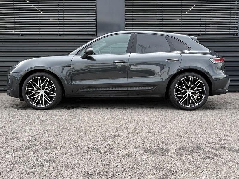 Vulkangrau Gebraucht 2023 Porsche Macan SUV | 59.700 € (Superpreis) - Bild 1/4