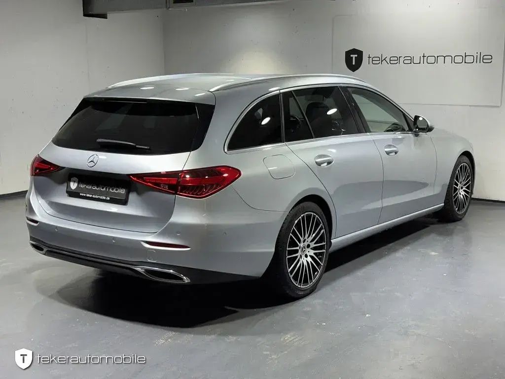 Gebraucht Mercedes C300 Avantgarde 286 PS (210 kW) 2022 Hightechsilber  lack Kombi