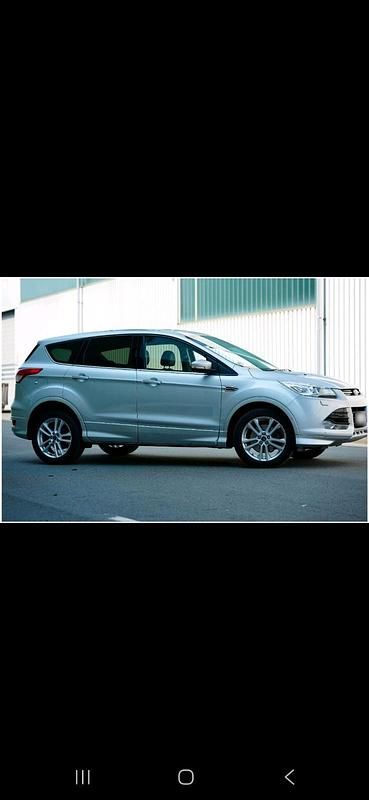 Gebraucht Ford Kuga 150 PS (110 kW) 2016 Silber SUV