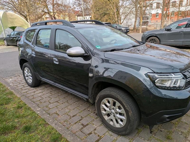 Second-hand Dacia Duster 100 CP (73 kW) 2024 Gri SUV