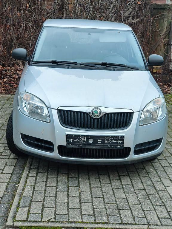 Silber Gebraucht 2009 Skoda Fabia Ambiente Kombi | 4.000 € (Etwas zu teuer) - Bild 1/3