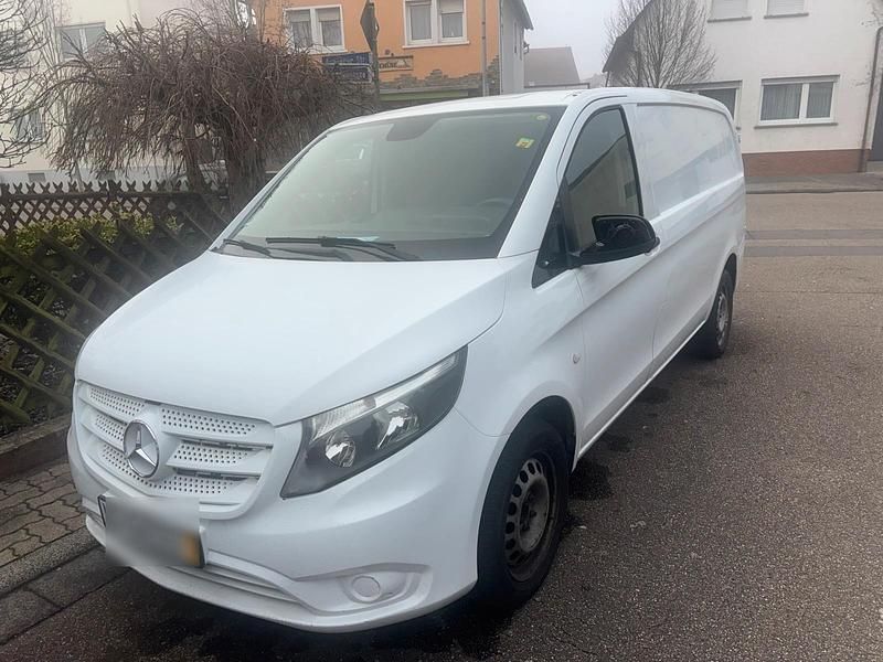 Weiß Gebraucht 2018 Mercedes Vito Van | 9.950 € (Superpreis) - Bild 1/2