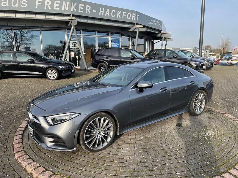 Grau Gebraucht 2018 Mercedes CLS300 AMG Limousine | 37.990 € (Guter Preis) - Bild 1/4