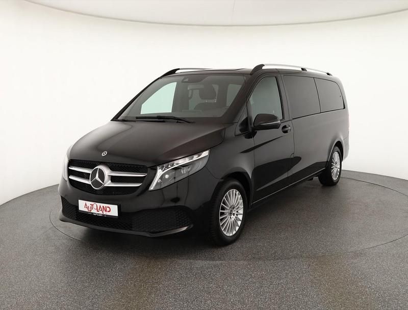 Schwarz Gebraucht 2024 Mercedes V300 Van / Kleinbus | 54.890 € (Superpreis) - Bild 1/4