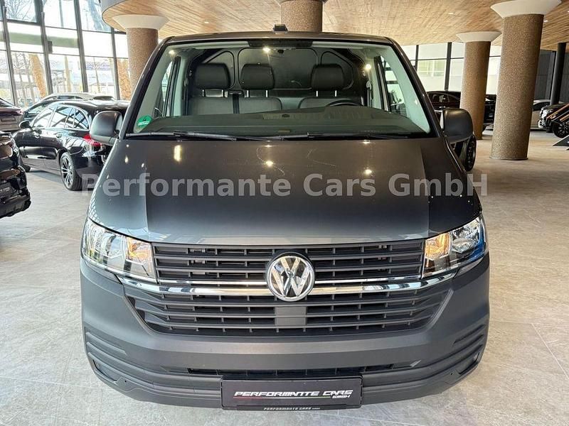 Gebraucht VW Transporter 150 PS (110 kW) 2023 Grau Van