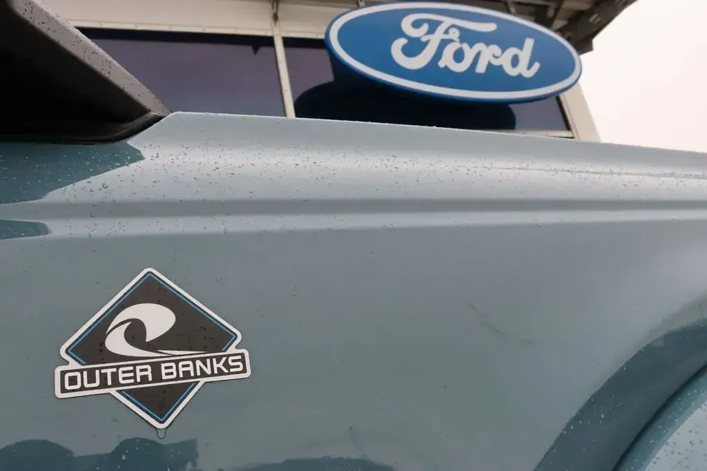 Neu Ford Bronco Outer Banks 334 PS (245 kW) 2025 Blau SUV