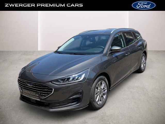 Grau Gebraucht 2024 Ford Focus Titanium Limousine | 25.900 € (Fairer Preis) - Bild 1/4